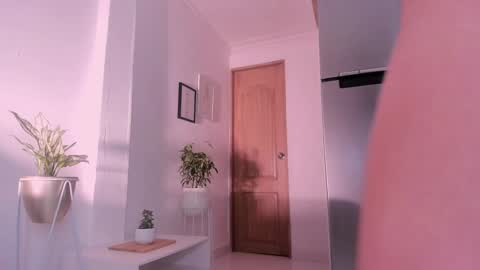 Snapshot of dannahyde chatting on February 10, 11:34 pm Insta DannaBlueX online show from February 10, 11:34 pm