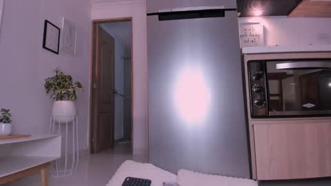 Snapshot of dannahyde chatting on February 16, 1:58 am Insta DannaBlueX online show from February 16, 1:58 am