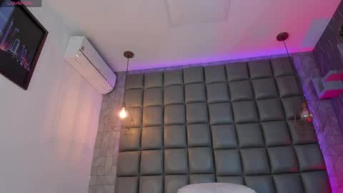 Danna online show from April 5, 1:08 pm