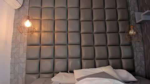 Danna online show from April 12, 1:38 pm