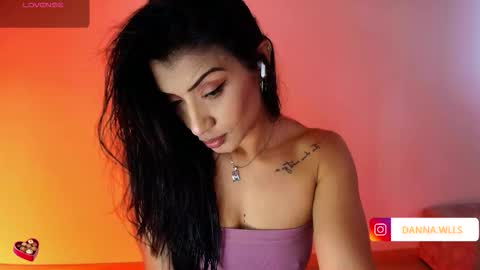 Snapshot of dannawells chatting on February 23, 3:20 pm Danna Wells online show from February 23, 3:20 pm