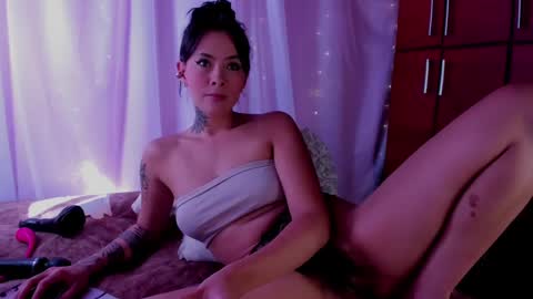 Snapshot of danni_z chatting on September 25, 7:39 pm Danni online show from September 25, 7:39 pm