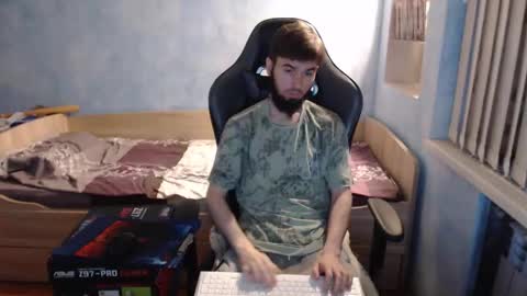 Snapshot of danny634 chatting on September 18, 11:29 pm Danny online show from September 18, 11:29 pm