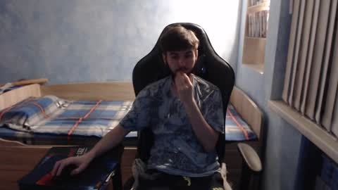 Snapshot of danny634 chatting on September 22, 11:18 pm Danny online show from September 22, 11:18 pm