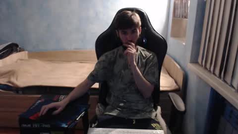 Snapshot of danny634 chatting on September 28, 1:11 am Danny online show from September 28, 1:11 am