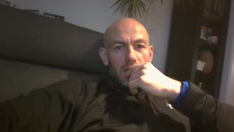 Snapshot of danny81boy chatting on January 9, 12:52 pm danny81boy online show from January 9, 12:52 pm