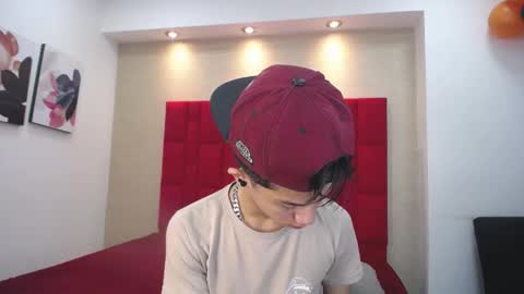 Snapshot of danny__santoro chatting on October 14, 1:34 pm Danny online show from October 14, 1:34 pm