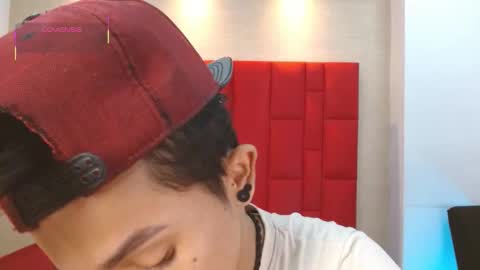 Snapshot of danny__santoro chatting on November 12, 1:22 pm Danny online show from November 12, 1:22 pm