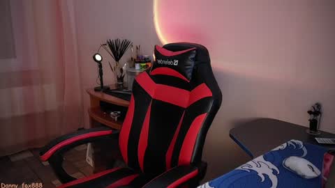 Snapshot of danny_fox888 chatting on January 27, 5:26 pm Daniel online show from January 27, 5:26 pm