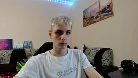 Snapshot of danny_fox888 chatting on October 16, 6:31 pm Daniel online show from October 16, 6:31 pm