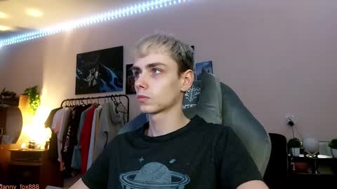 Snapshot of danny_fox888 chatting on November 23, 11:32 am Daniel online show from November 23, 11:32 am