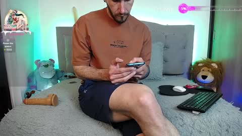 Snapshot of danny_hot_fun chatting on February 2, 4:37 am Danny and Alex online show from February 2, 4:37 am