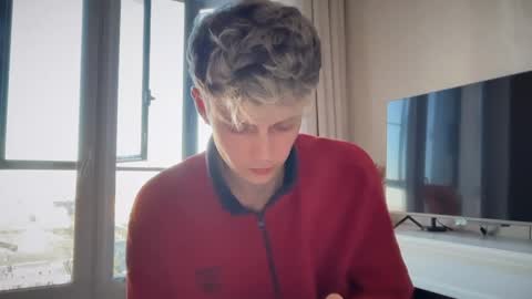 danny online show from April 8, 3:23 pm