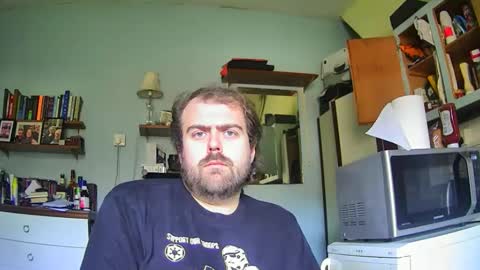 Snapshot of dannyb0y95 chatting on November 1, 11:12 am Danny online show from November 1, 11:12 am