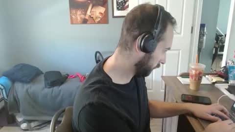 Snapshot of dannyboyx69 chatting on December 18, 6:36 pm dannyboyx69 online show from December 18, 6:36 pm