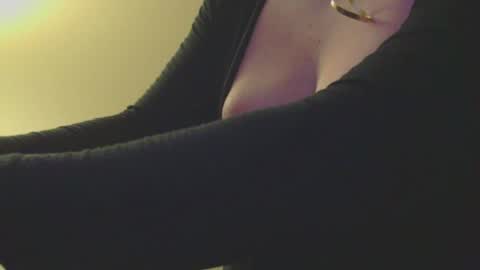 Snapshot of dannysucksdick chatting on December 20, 10:49 am danisuxdicks online show from December 20, 10:49 am