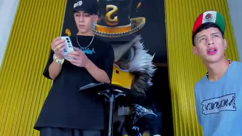 dante_brown1 online show from October 30, 9:15 pm