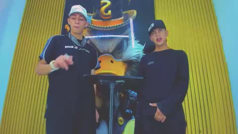 dante_brown1 online show from December 3, 5:26 am