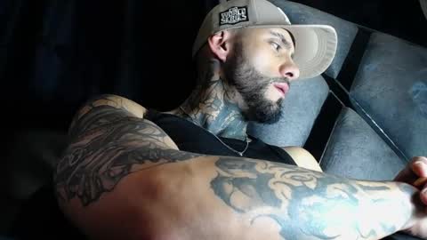 Snapshot of dante_d_angelo_ chatting on April 28, 6:51 am dante_d_angelo_ online show from April 28, 6:51 am