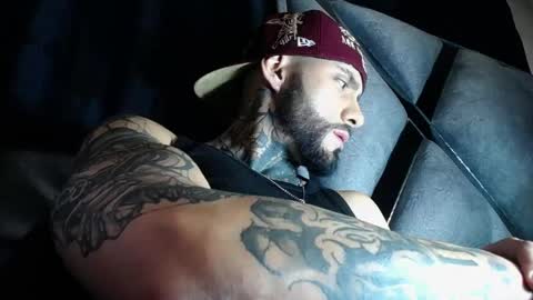 Snapshot of dante_d_angelo_ chatting on May 8, 2:28 am dante_d_angelo_ online show from May 8, 2:28 am