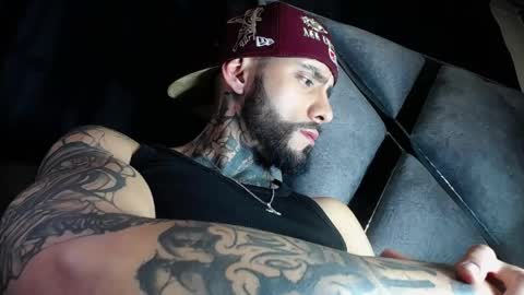Snapshot of dante_d_angelo_ chatting on May 11, 6:41 am dante_d_angelo_ online show from May 11, 6:41 am