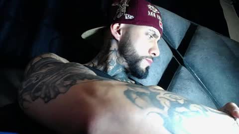 Snapshot of dante_d_angelo_ chatting on June 1, 5:42 am dante_d_angelo_ online show from June 1, 5:42 am