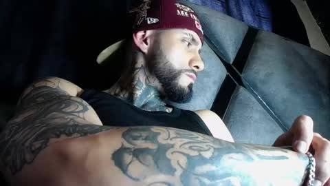 Snapshot of dante_d_angelo_ chatting on June 3, 8:47 pm dante_d_angelo_ online show from June 3, 8:47 pm