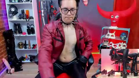 Snapshot of dante_infernos chatting on June 14, 2:08 pm Dante online show from June 14, 2:08 pm