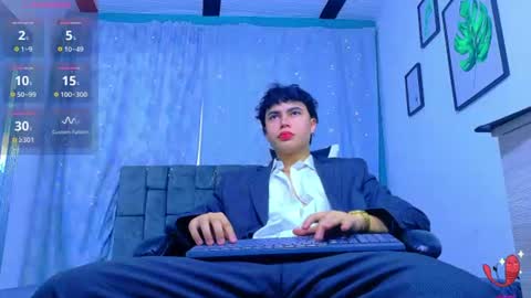 Snapshot of dante_kent chatting on June 19, 1:15 pm DANTE KENT online show from June 19, 1:15 pm