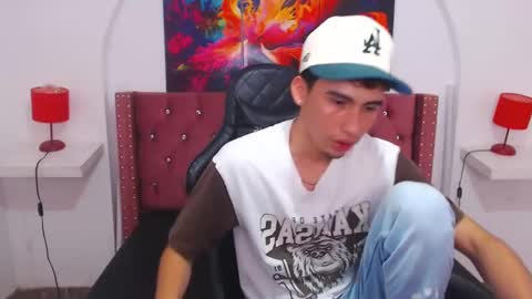 Snapshot of dante_tompson chatting on March 4, 3:37 pm Dante online show from March 4, 3:37 pm