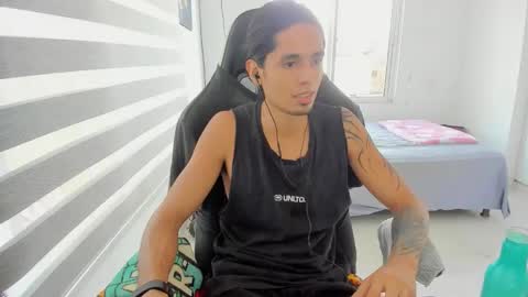 X Dante7373574 online show from February 20, 9:37 pm