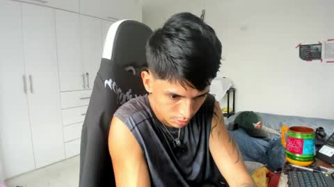 X Dante7373574 online show from April 14, 9:21 pm