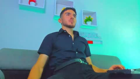 Snapshot of danteeblake chatting on February 27, 4:12 am Dante online show from February 27, 4:12 am