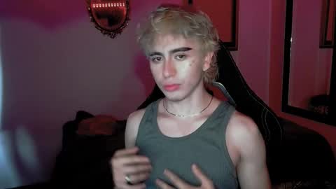 danteobscuro online show from November 19, 9:37 pm