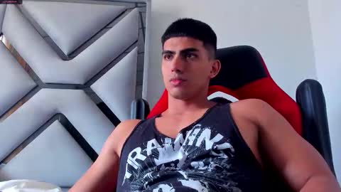 Snapshot of danterouxx chatting on December 22, 4:48 pm Dante online show from December 22, 4:48 pm