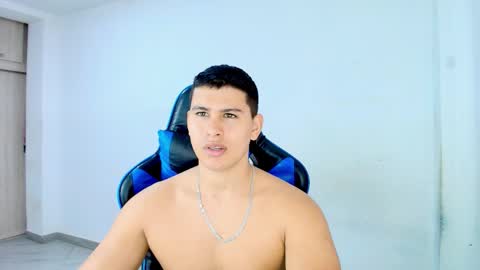 Dantraxx online show from February 28, 7:04 pm