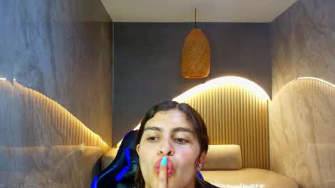 Dany online show from November 13, 1:32 pm