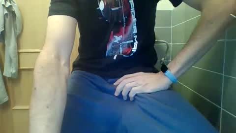 Snapshot of danydotado chatting on November 28, 11:35 am danydotado online show from November 28, 11:35 am