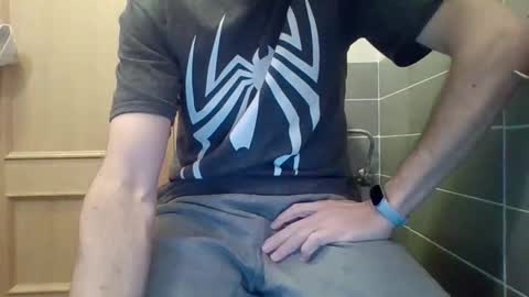 Snapshot of danydotado chatting on December 17, 12:33 pm danydotado online show from December 17, 12:33 pm