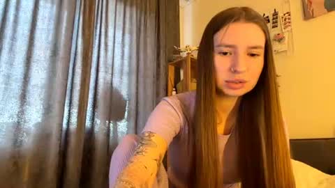 Snapshot of danyellgady chatting on July 7, 4:22 pm Alice online show from July 7, 4:22 pm