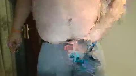 daoneuwant96 online show from February 4, 9:26 am