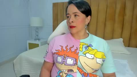 Snapshot of daphne81_ chatting on January 23, 2:33 am Daphne online show from January 23, 2:33 am