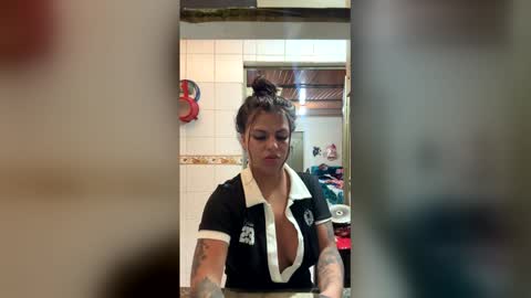 daphne877046 online show from April 17, 7:17 pm