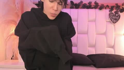 daphne_and_roger online show from April 4, 11:08 am