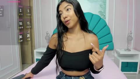 Daphne  online show from January 9, 11:14 am