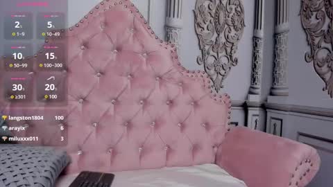 Daphne  online show from February 10, 3:32 pm