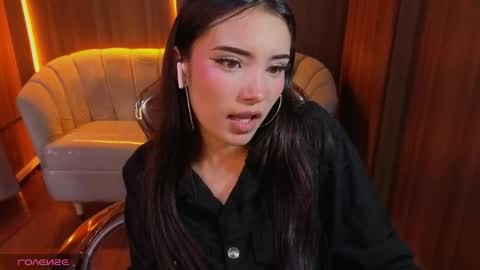 daphne_nicole_b online show from May 30, 1:19 pm