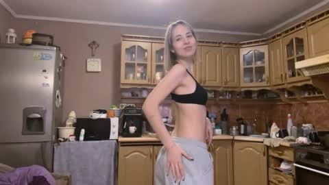 Monika online show from April 7, 5:35 pm