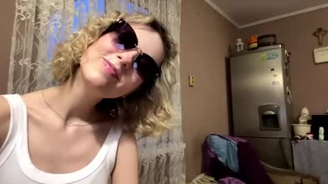 Monika online show from April 10, 5:28 pm