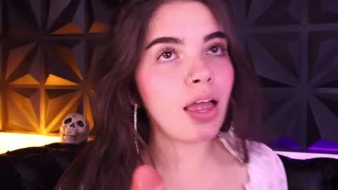 Snapshot of daphneglas chatting on October 24, 1:18 pm Daphne online show from October 24, 1:18 pm